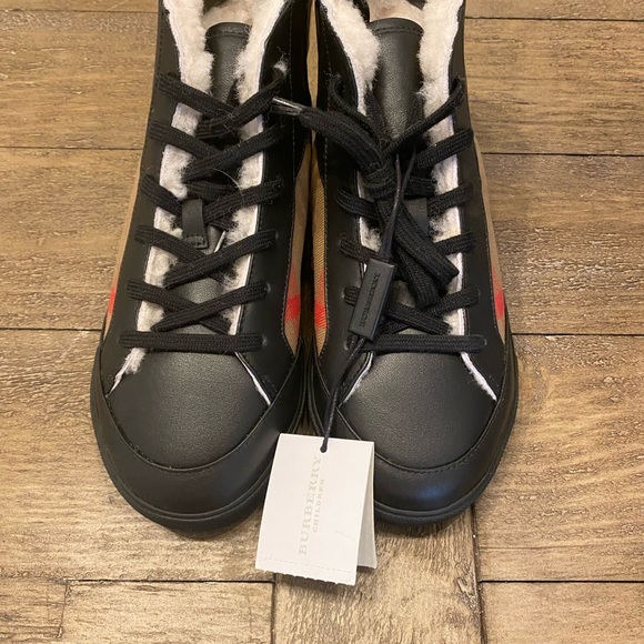 *RARE* Burberry Children Mini Haypark Sneaker - Picture 10 of 13